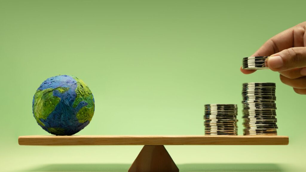 金管會(FSC) 三階段推動IFRS(含永續系列)的企業落地路徑